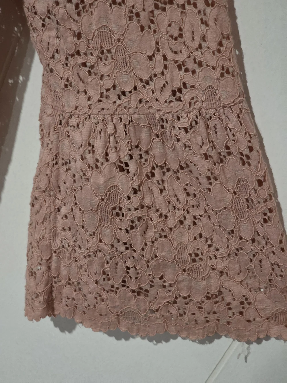 Zara Pink Lace Bell-Sleeve Blouse - Picture 2 of 7